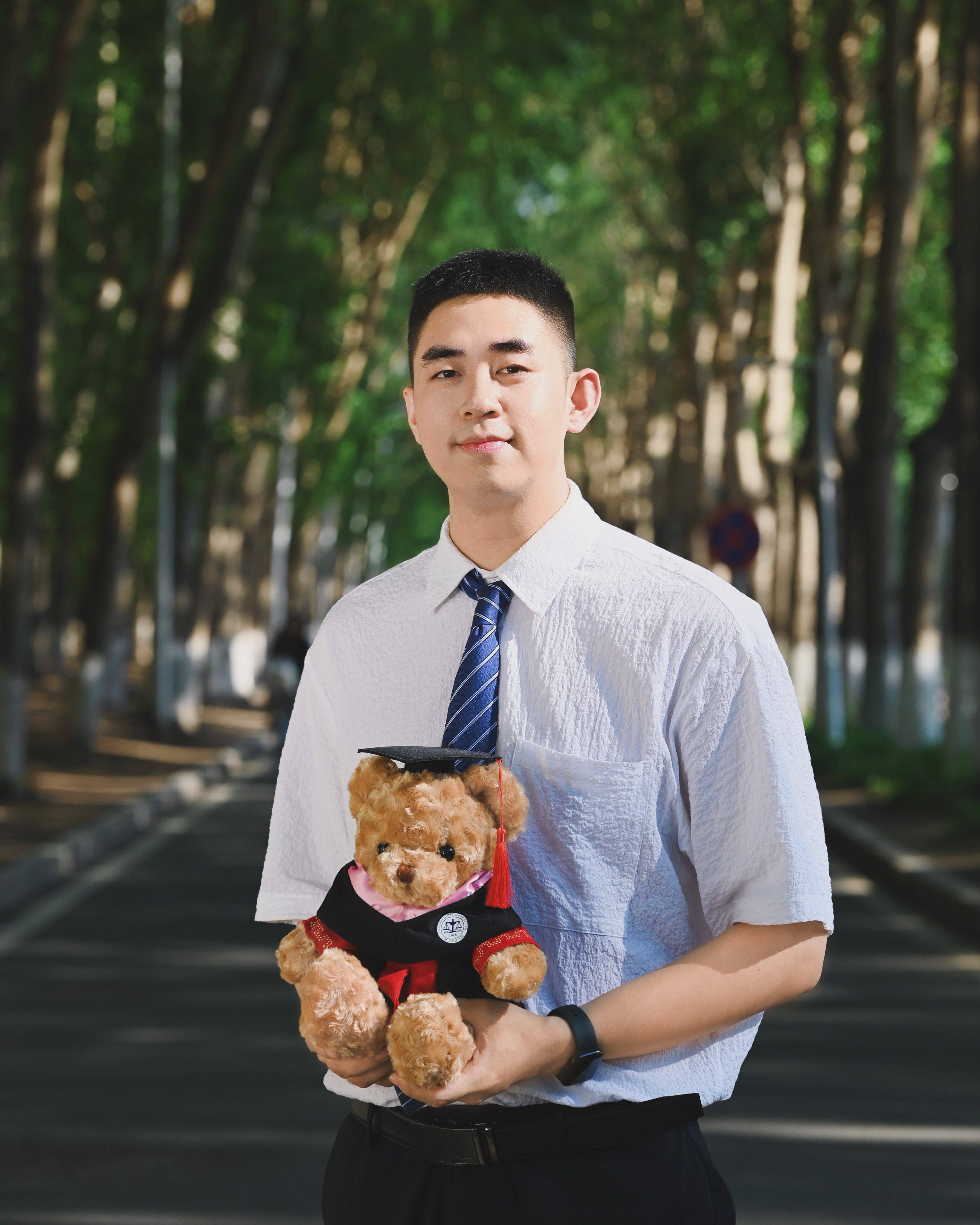 Profile picture for Dongyu Li